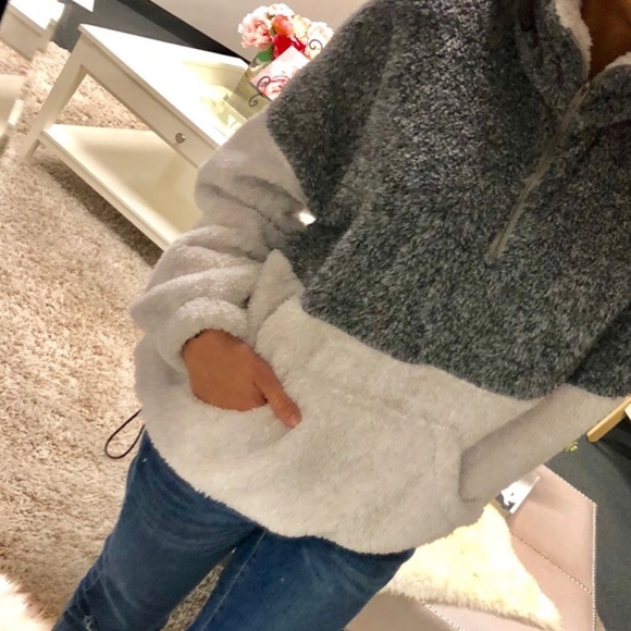 ⭕️ LAST 1⭕️🍁 CHARCOAL GRAY FUZZY PULLOVER NWT🍁 - Picture 3 of 8